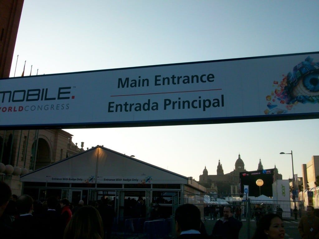 100_2875 Entrada principal del MWC