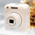 Smartphone-attachable-camera-available-from-Altek