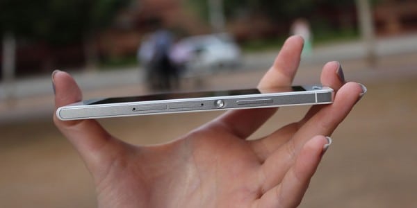 Huawei Ancend P7 lateral