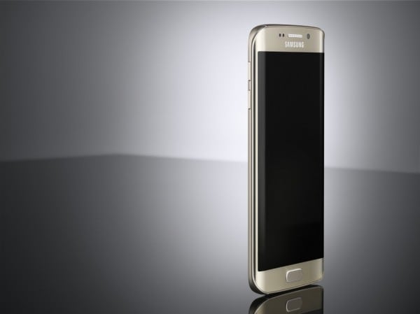 Galaxy S6 edge_L Front_Gold Platinum_ArtPhoto