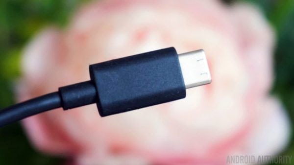 USB-Type-C-cable-closeup-840x472