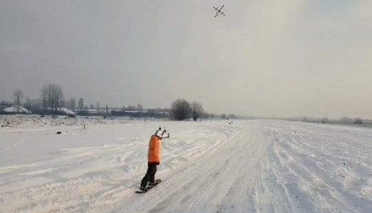 Droneboarding