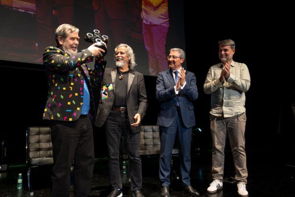 Alexey Pajitnov, creador de Tetris, recibe el primer galardón OXO Legends en el Auditorio Edgar Neville de Málaga